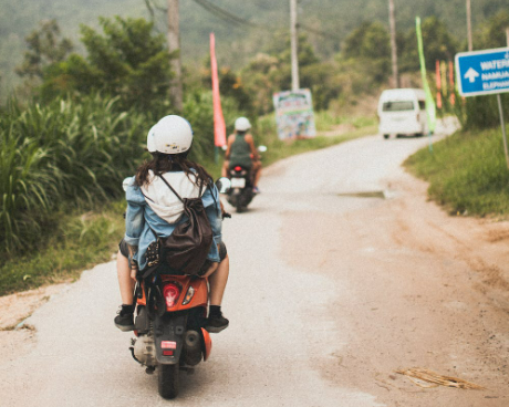 photo-of-people-riding-motorcycle